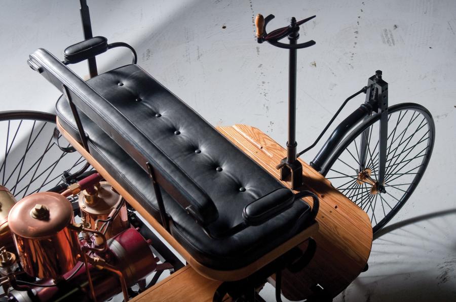  Benz Patent Motorwagen Replica 1886 года  (фото 2 из 18)